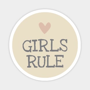 Girls rule Magnet